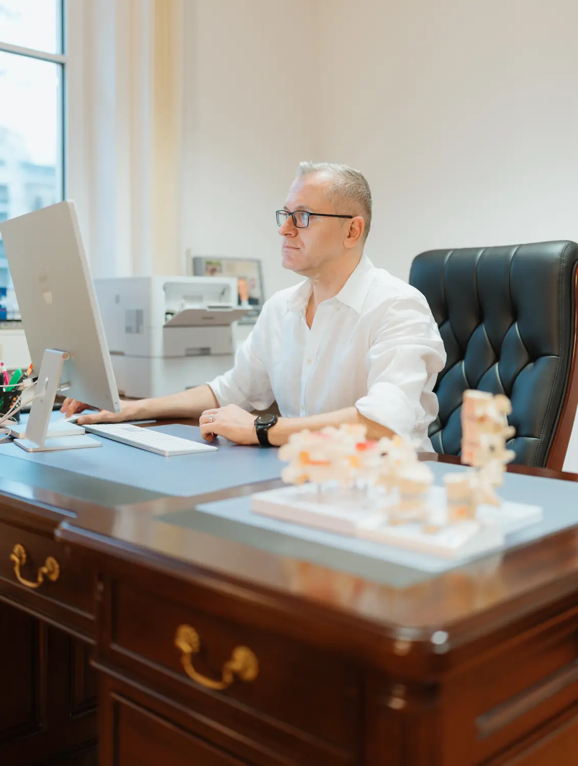 Dr. Metush Qorrolli Schmerztherapie